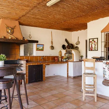 Casa Cortijillo Нерха